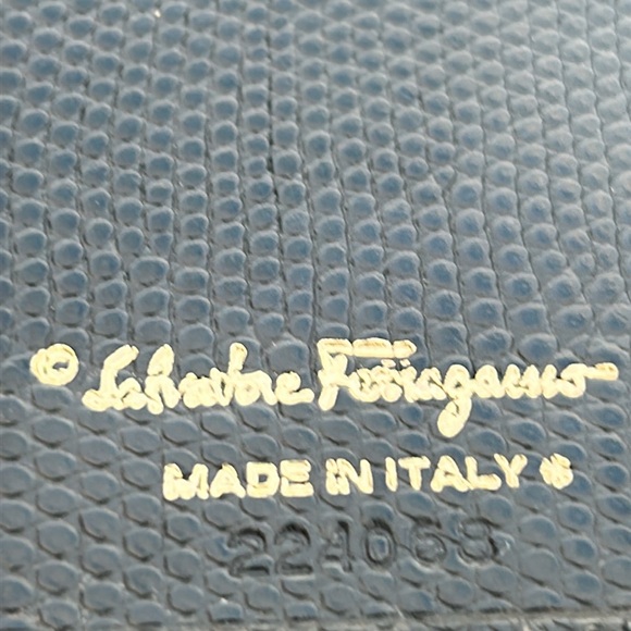 Salvatore Ferragamo Wallet - Picture 4 of 5